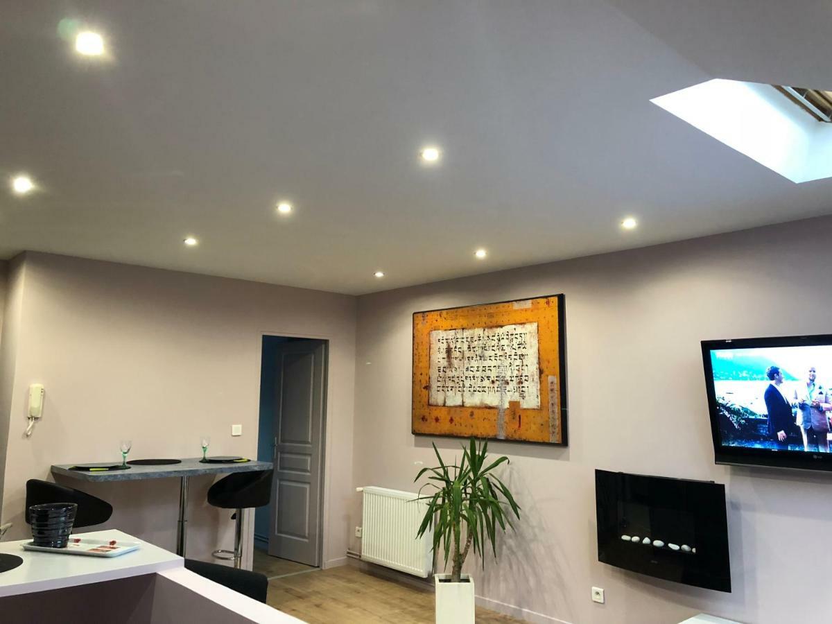 Les Reves By Isa - Cambrai 30 Appt 2Eme Apartment Arras Bagian luar foto